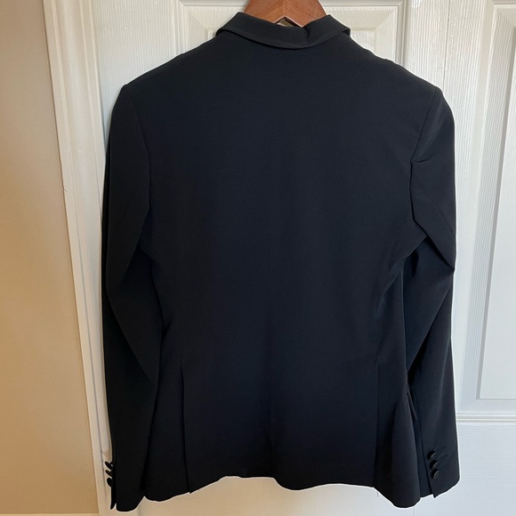 R.J. Classics Ladies’ Show Blazer- 37.5 Technology - Picture 2 of 3